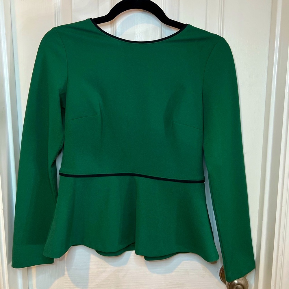 Green top - Picture 1 of 3